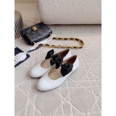 Chanel Low Shoes